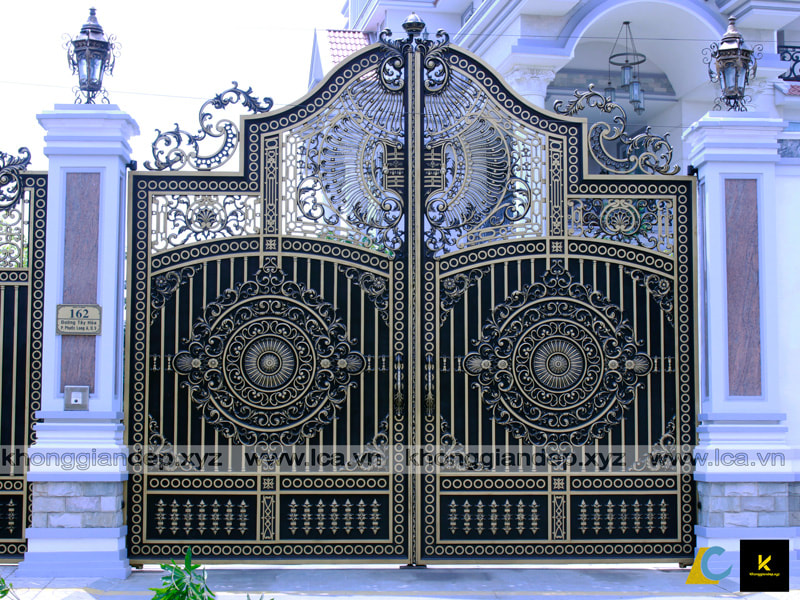 Cổng nhôm đúc mẫu C-067